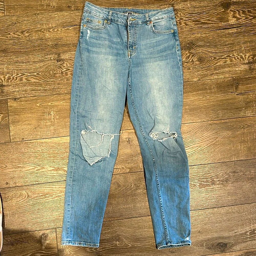 Divided by H&M slim straight jeans - size 6